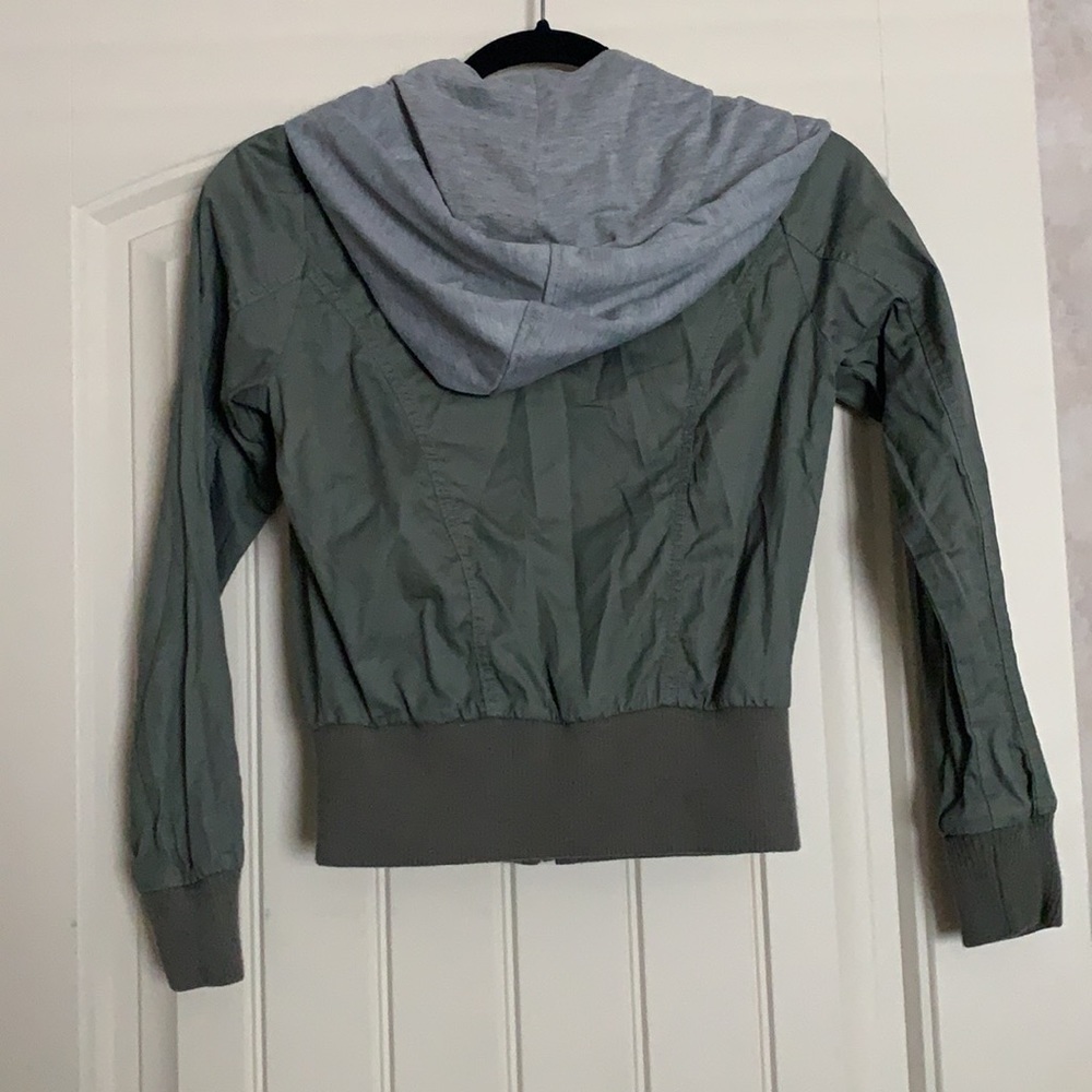 Jacket - Picture 3 of 3